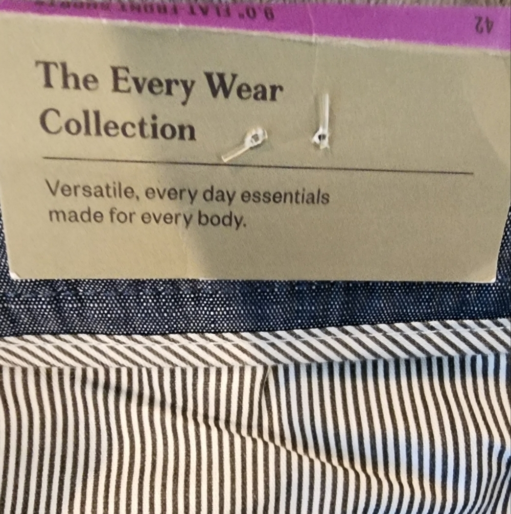 GOODFELLOW THE EVERY DAY FLAT-FRONT SHORTS 9" INSEAM NWT SIZE 42 - Picture 4 of 11